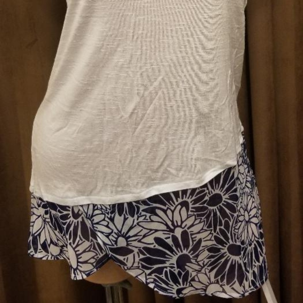 Charming Charlies Blue Floral Light Tunic Tank Top